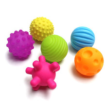 Load image into Gallery viewer, Baby Toys 0 12 Months Soft Cloth Rattle Ball Stuffed Baby Play Ball with Bell Cartoon Animals Interactive Toys Educational Toys