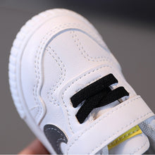Load image into Gallery viewer, White Casual Shoes For Baby Boy Girl Brand Children Sneaker Mickey Mouse White Kids Sports Shoes Toddler Walking Shoes 0-3 Year
