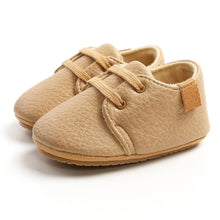 Load image into Gallery viewer, New Baby Shoes Retro Leather Boy Girl Shoes Multicolor Toddler Rubber Sole Anti-slip First Walkers Infant Newborn Moccasins